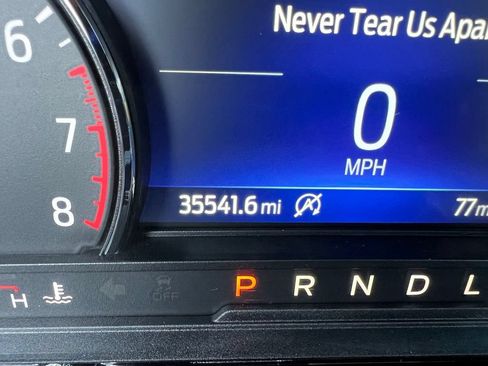 Used 2021 Ford Explorer XLT w/ Equipment Group 202A AWD/4WD image 39