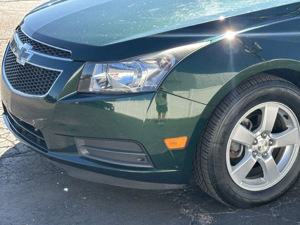 Used 2014 Chevrolet Cruze LT FWD image 8