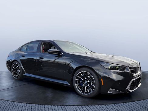 New 2027 BMW M5 w/ M Driver's Package AWD/4WD image 1