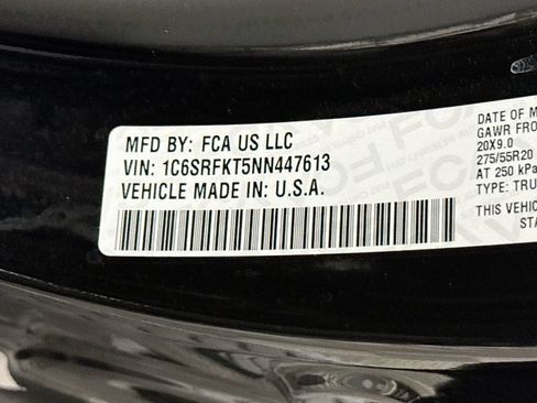 Used 2022 RAM 1500 Limited w/ Body Color Bumper Group AWD/4WD image 35