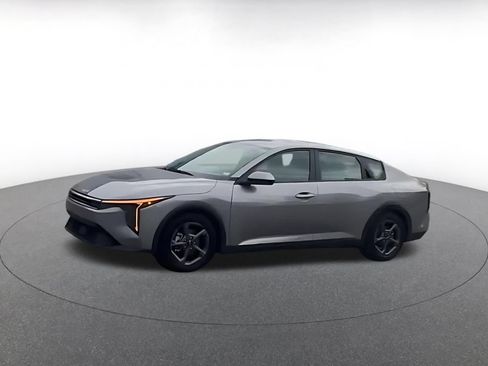 Used 2025 Kia K4 FWD image 3