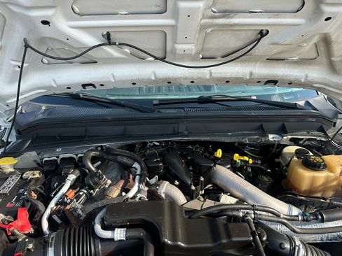 Used 2012 Ford F450 XL w/ XL Value Pkg image 17