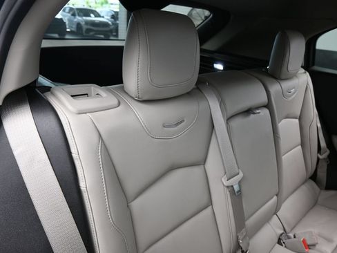Used 2023 Cadillac XT4 Luxury FWD image 39