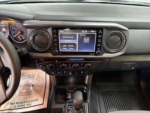 Used 2023 Toyota Tacoma TRD Sport image 30