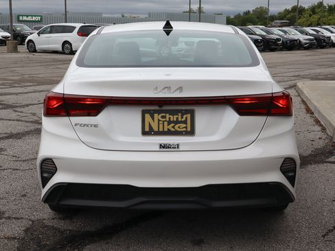 Used 2023 Kia Forte LXS image 5