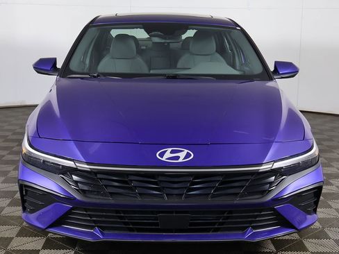Used 2024 Hyundai Elantra SEL w/ Convenience Package FWD image 12