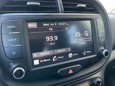 Used 2025 Kia Soul LX w/ LX Technology Package FWD image 20