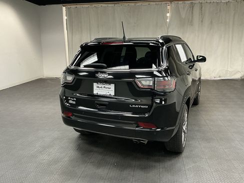 Used 2022 Jeep Compass Limited w/ Elite Group AWD/4WD image 5