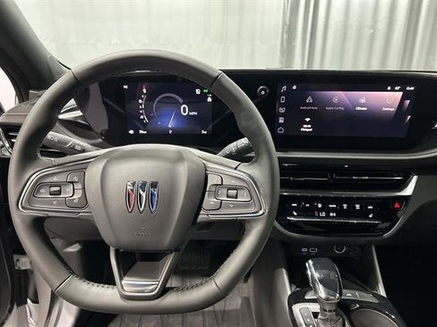 New 2025 Buick Envista Avenir image 33