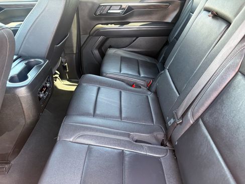Used 2025 Chevrolet Tahoe LT RWD image 14