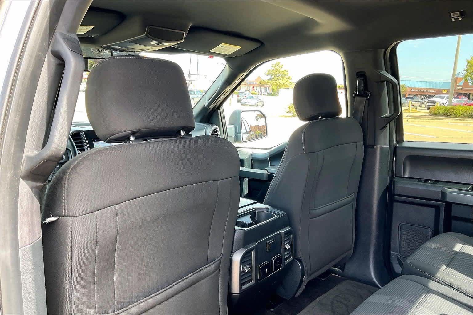 Used 2017 Ford F150 XLT w/ Equipment Group 302A Luxury AWD/4WD image 11