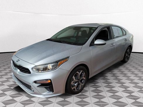 Used 2021 Kia Forte LXS FWD image 3