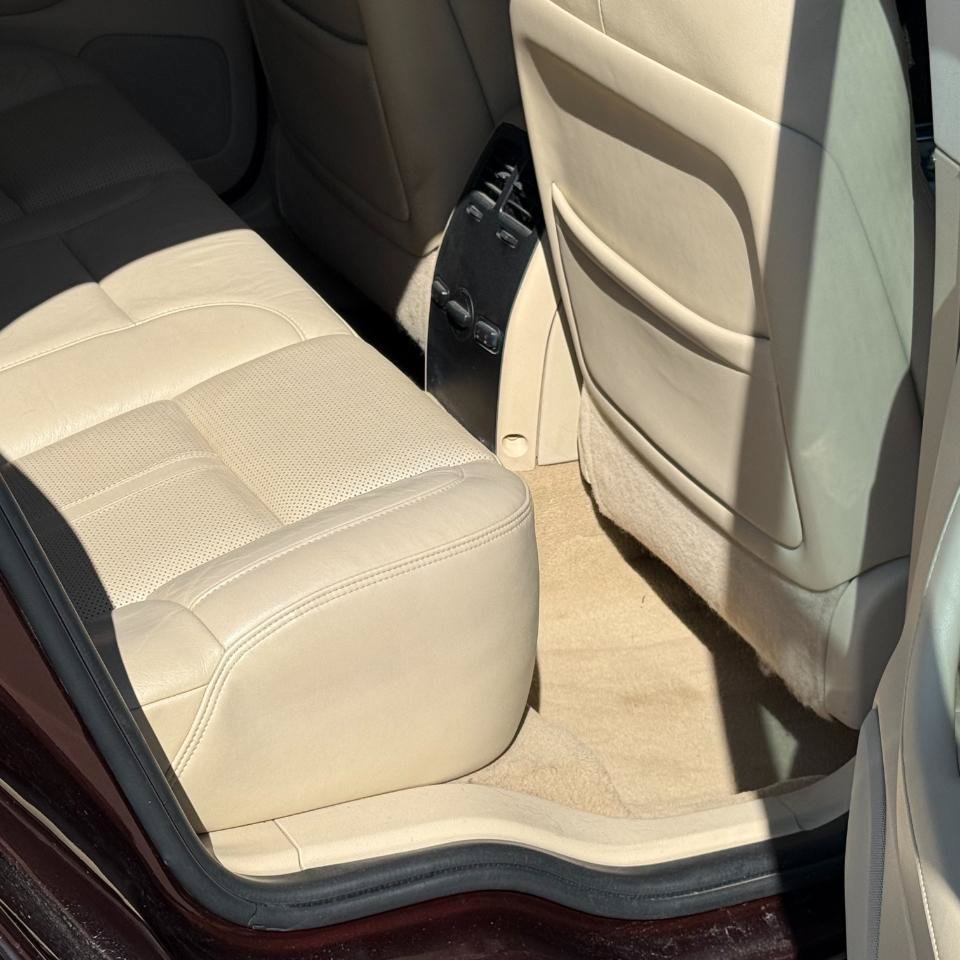 Used 2010 Lincoln MKS FWD image 15