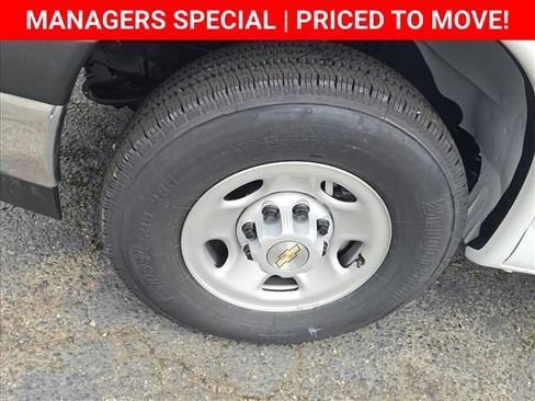 New 2025 Chevrolet Express 3500 w/ Power Convenience Package RWD image 15