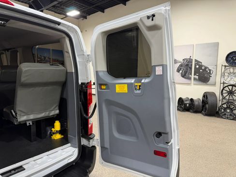 Used 2019 Ford Transit 150 XL RWD image 27