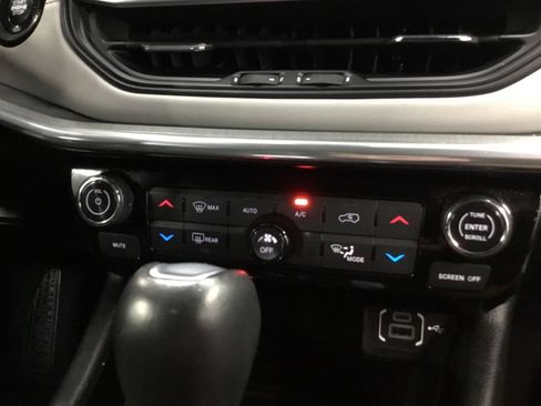 Used 2023 Jeep Compass Limited AWD/4WD image 27