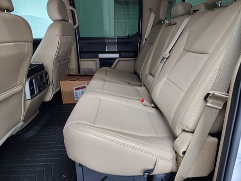 Used 2019 Ford F350 Lariat w/ Lariat Ultimate Package image 9