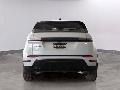 Used 2026 Land Rover Range Rover Evoque Dynamic SE AWD/4WD image 12