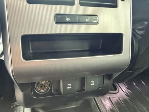 Used 2019 Land Rover Range Rover Sport HSE AWD/4WD image 17