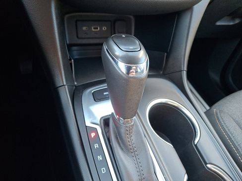 Used 2019 Chevrolet Equinox LT image 14