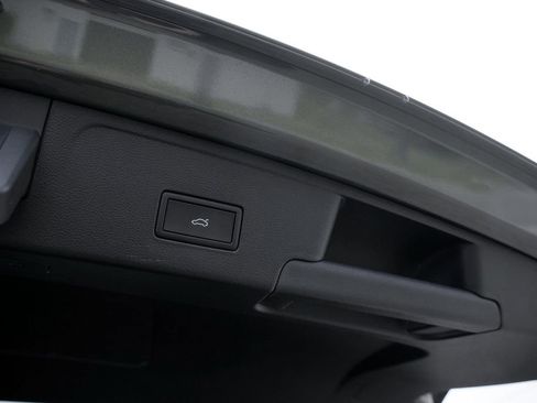 New 2026 Volkswagen Atlas Cross Sport SEL Premium R-Line image 34