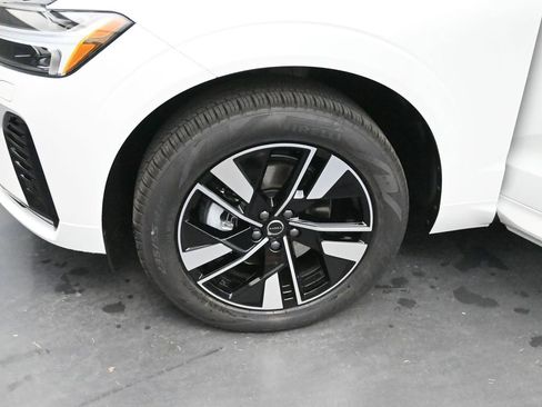 New 2026 Volvo XC60 B5 Core w/ Climate Package AWD/4WD image 4