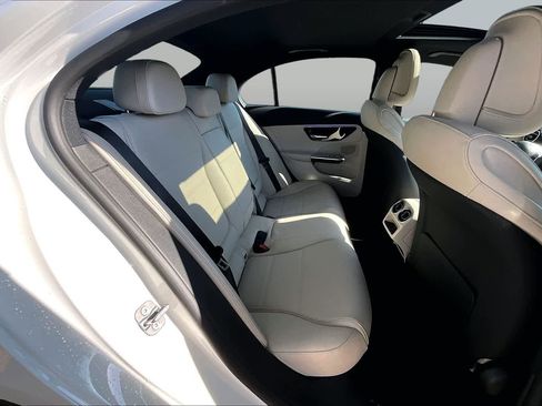 Used 2025 Mercedes-Benz C 300 4MATIC Sedan image 20