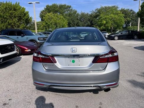 Used 2017 Honda Accord EX-L image 5