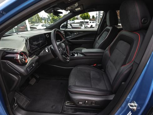 Used 2024 Chevrolet Blazer EV RS AWD/4WD image 18