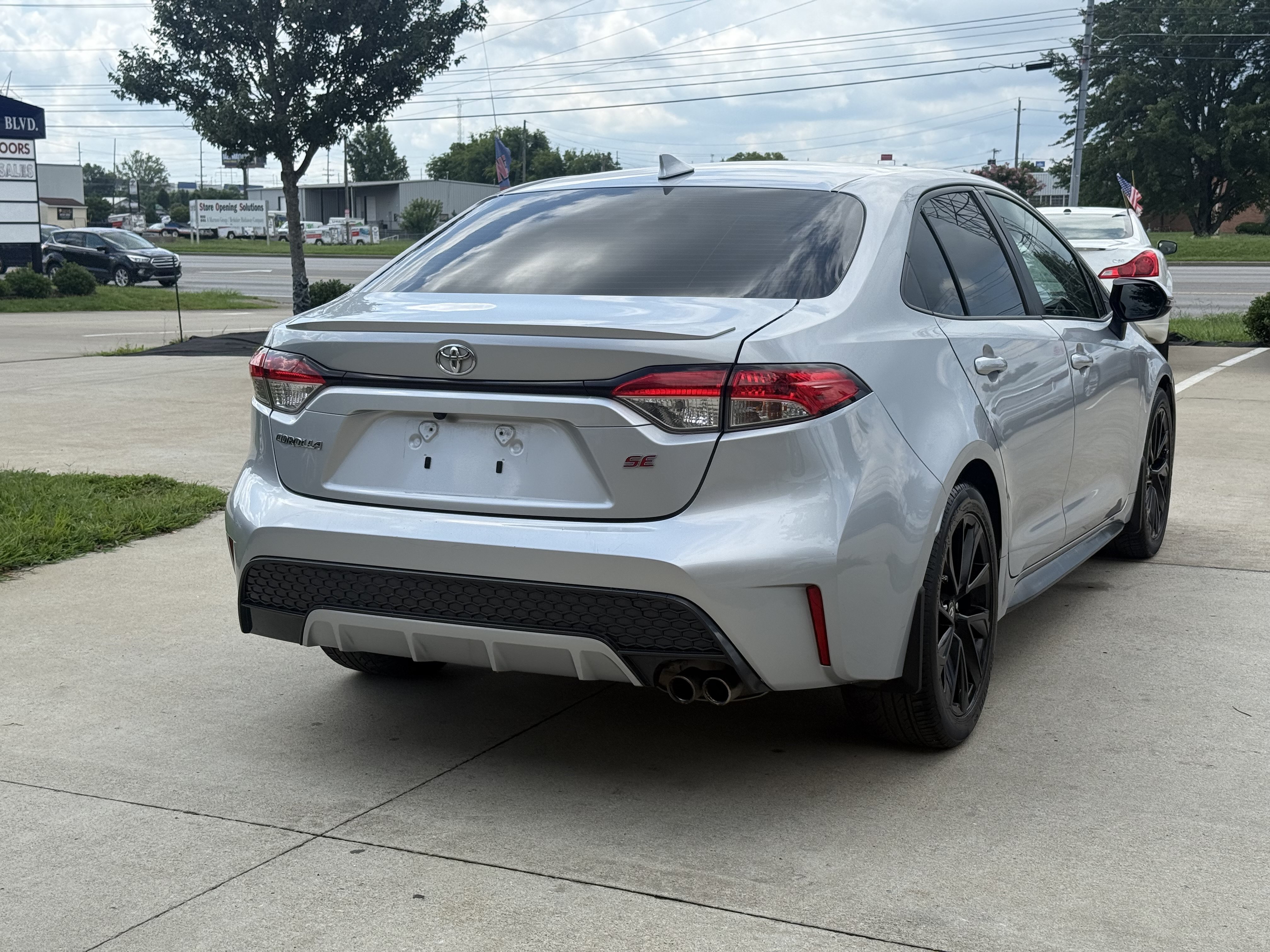 Used 2022 Toyota Corolla SE FWD image 7