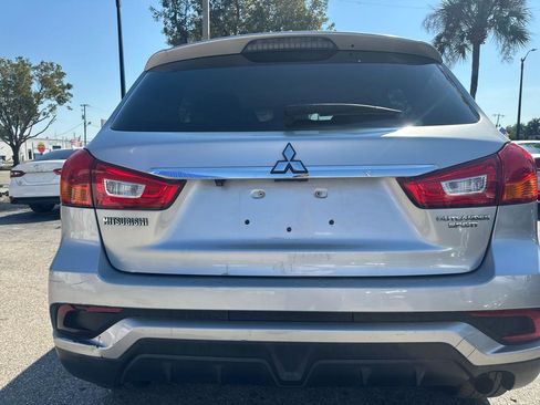 Used 2019 Mitsubishi Outlander Sport ES FWD image 10