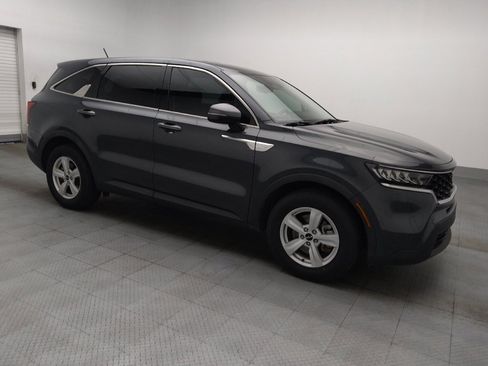 Used 2023 Kia Sorento LX FWD image 11