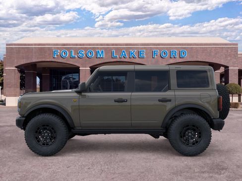 New 2026 Ford Bronco Badlands AWD/4WD image 3