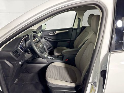 Used 2022 Ford Escape SE image 11