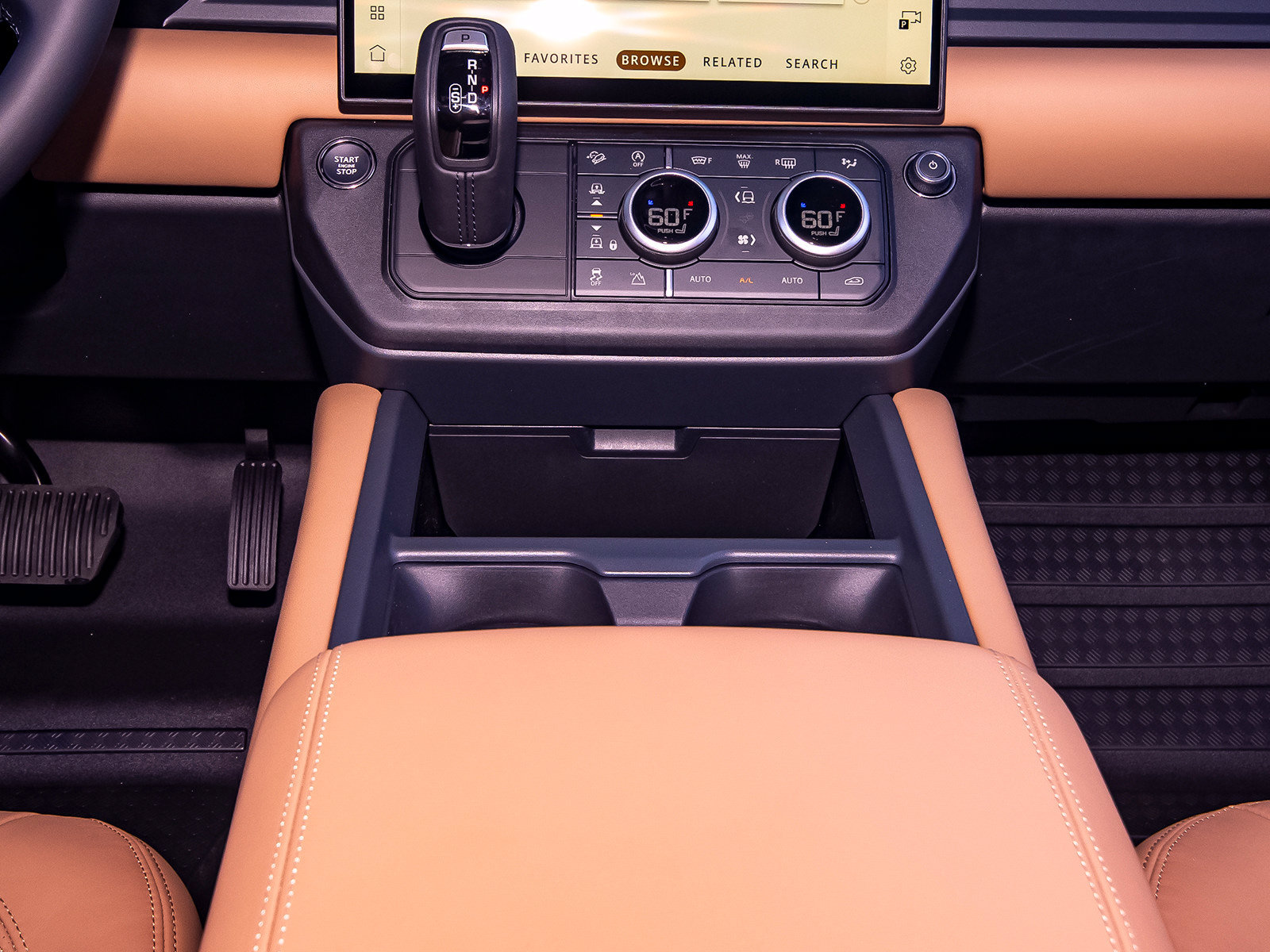 New 2026 Land Rover Defender 110 X-Dynamic SE AWD/4WD image 24