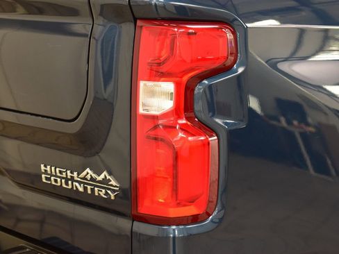 Used 2023 Chevrolet Silverado 1500 High Country w/ High Country Premium Package AWD/4WD image 22