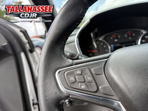 Used 2018 Chevrolet Equinox LT w/ Sun & Infotainment Package FWD image 15