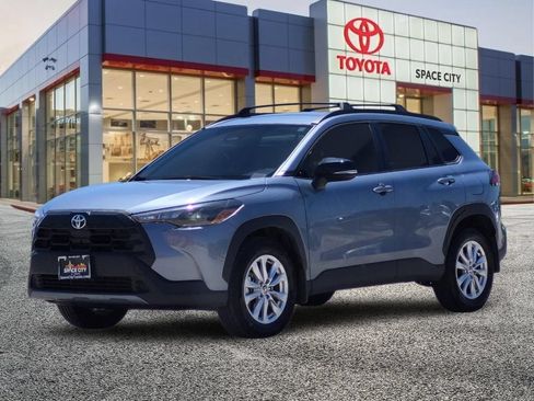Certified 2026 Toyota Corolla Cross LE FWD image 2