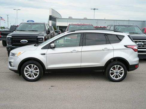 Used 2018 Ford Escape SE w/ Ford Safe & Smart Package AWD/4WD image 8