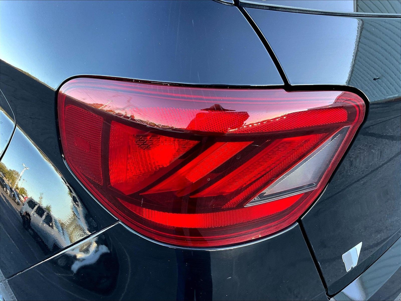 Used 2025 Hyundai Venue SEL FWD image 22