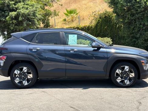 Used 2024 Hyundai Kona SEL FWD image 3