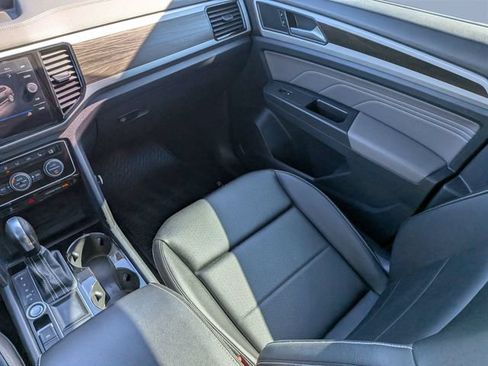 Used 2023 Volkswagen Atlas SE FWD image 17