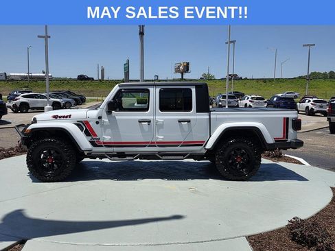 Used 2021 Jeep Gladiator Sport AWD/4WD image 6