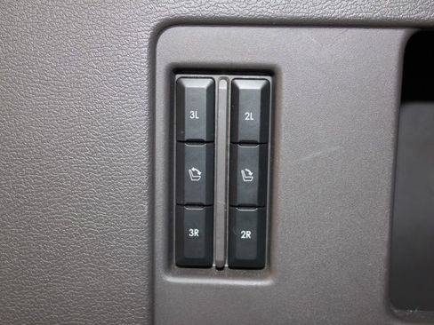 Used 2024 Lincoln Navigator Reserve image 44