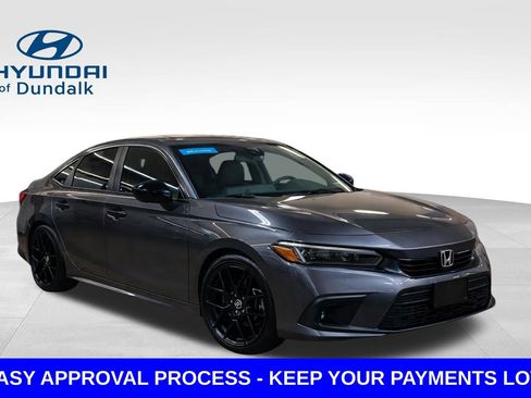 Used 2023 Honda Civic Sport image 3