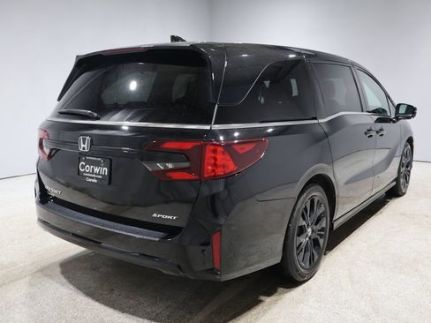 Used 2025 Honda Odyssey Sport-L image 2