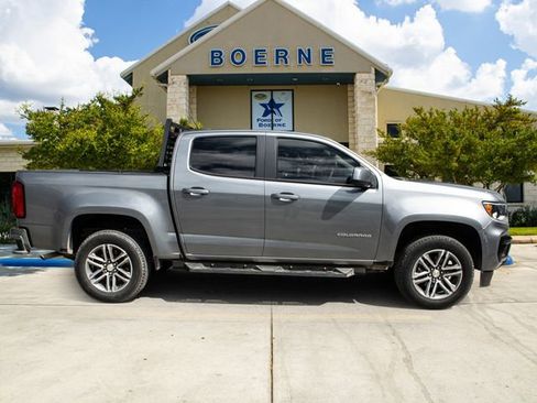 Used 2022 Chevrolet Colorado W/T w/ Custom Special Edition RWD image 7