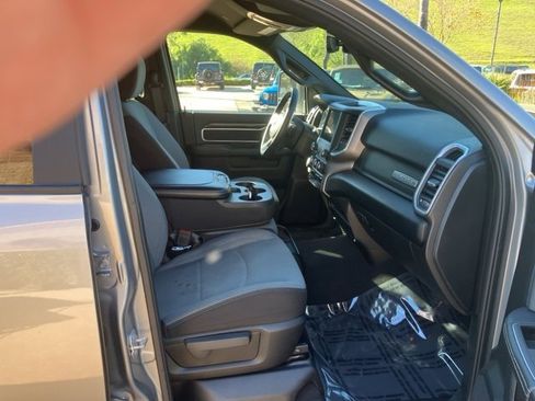 Used 2024 RAM 2500 Big Horn w/ Bed Utility Group image 30