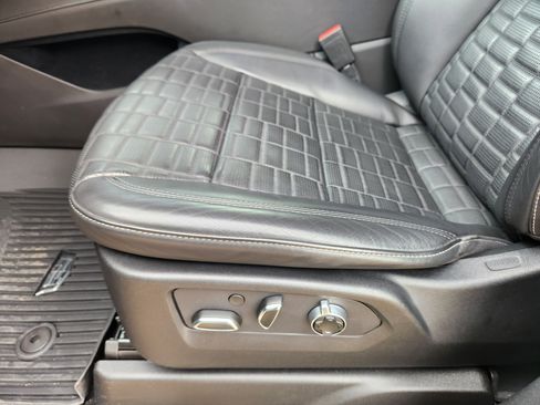 Certified 2024 Cadillac Escalade Sport Platinum w/ LPO, ONYX Package image 25