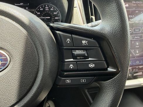 Used 2025 Subaru Crosstrek 2.5i Premium AWD/4WD image 14